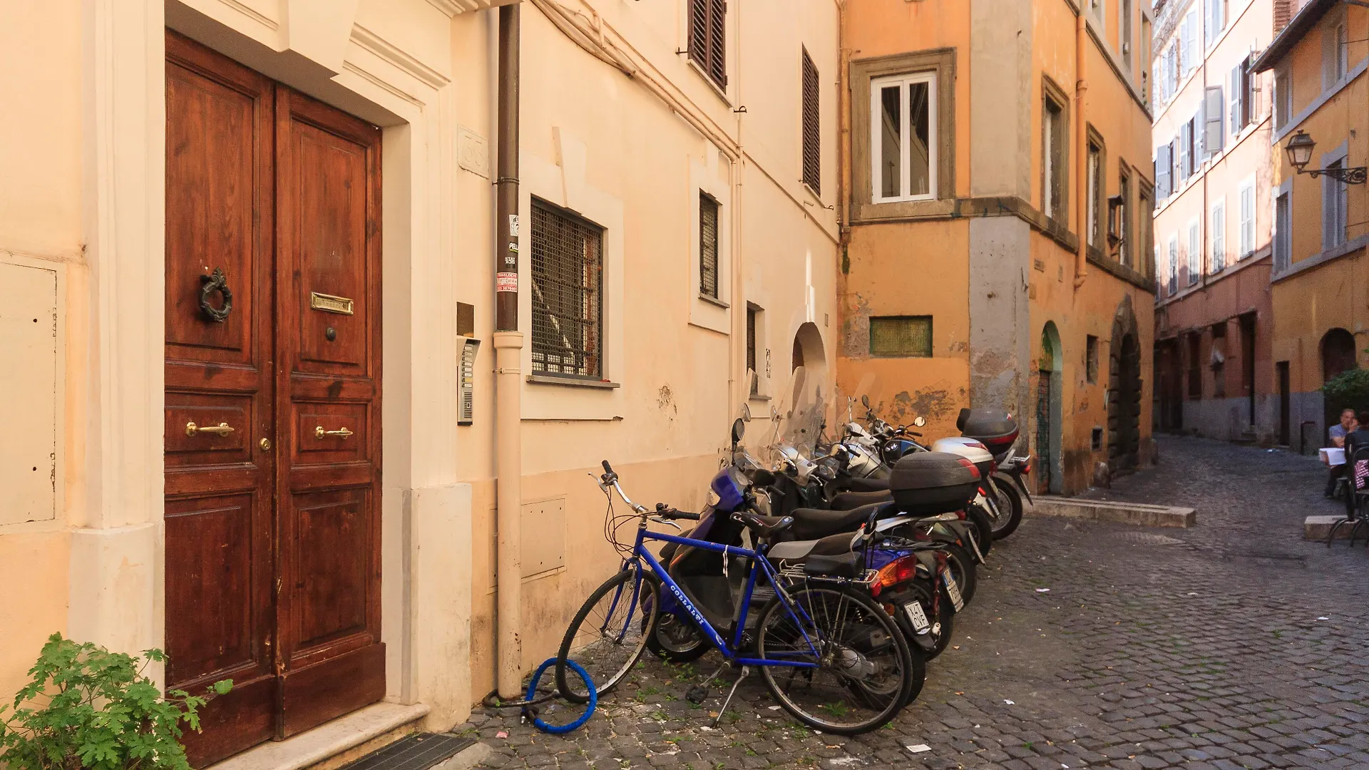 B&B Ventisei Scalini A Trastevere Rom Frühstückspension